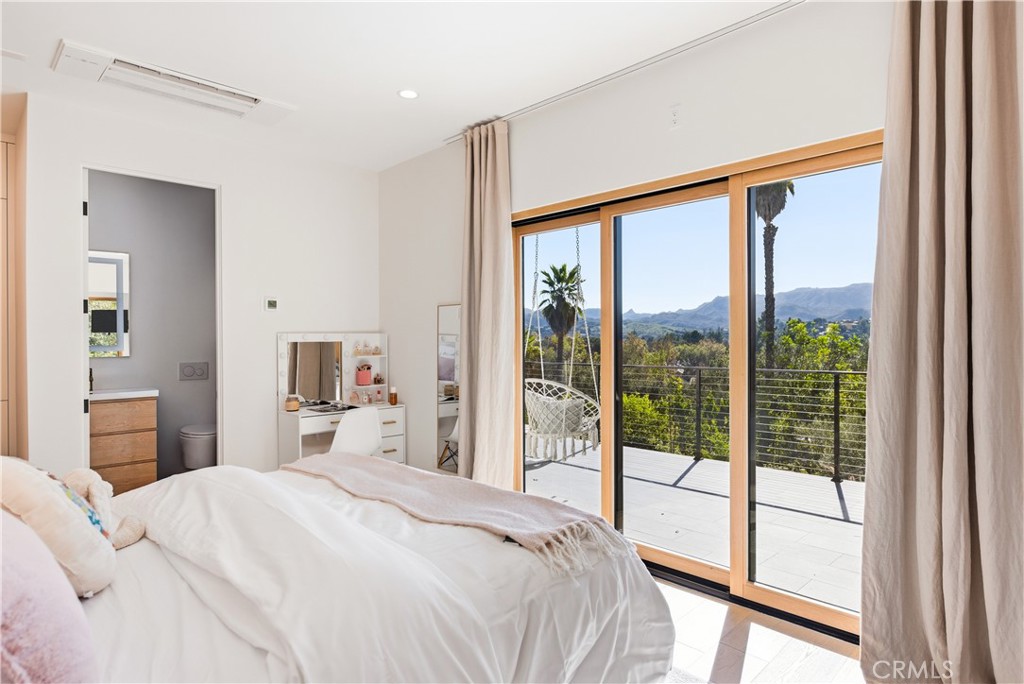 Residential for sale at 976 Ranch House, Westlake Village CA featuring 5 beds and 4 baths