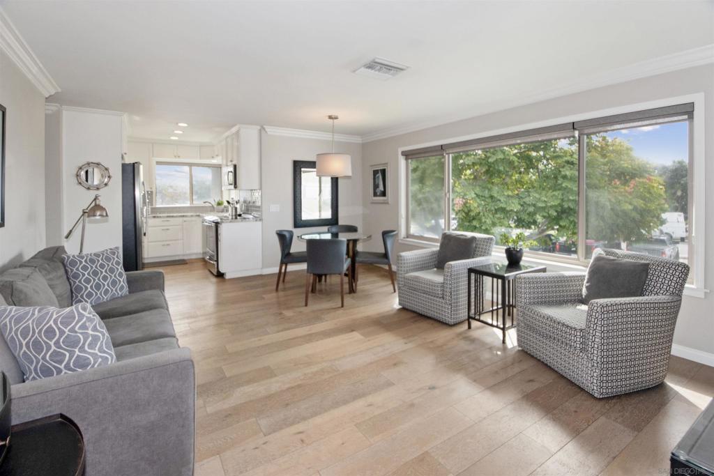 Residential Lease for rent at 1052 Isabella Avenue E, San Diego CA featuring 3 beds and 2 baths