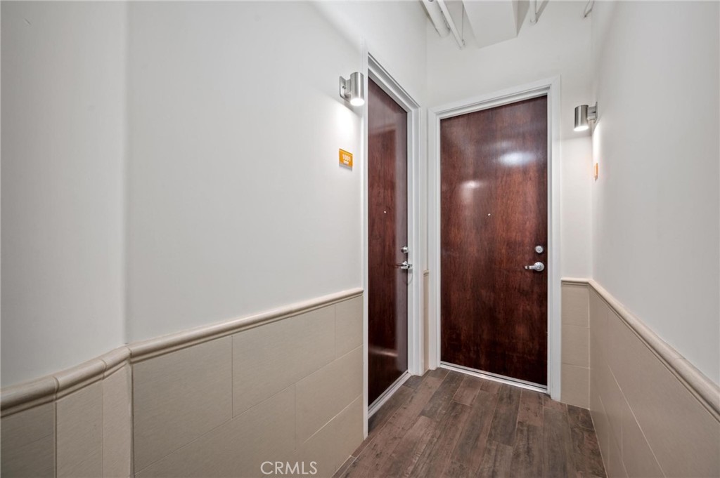 Residential for sale at 939 S Broadway 1001, Los Angeles CA featuring 1 bed and 1 bath