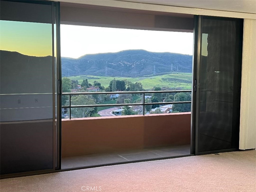 Residential for sale at 24055 Paseo Del Lago #1257, Laguna Woods CA and 1 bath