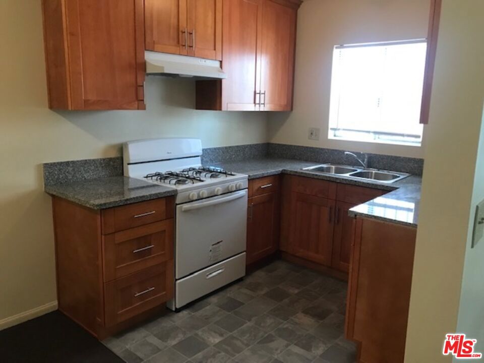 Residential Income for sale at 5732 Lexington Avenue, Los Angeles CA featuring 8 beds and 8 baths