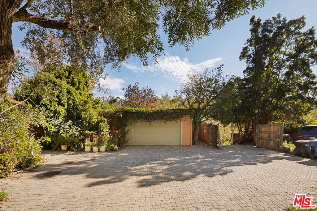 Residential for sale at 5863 Bonsall Drive, Malibu CA featuring 3 beds and 2 baths