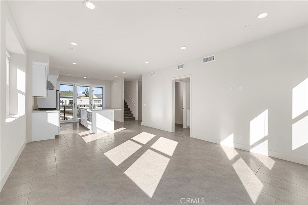 Residential Lease for rent at 19011 Main Street 101, Huntington Beach CA featuring 3 beds and 3 baths