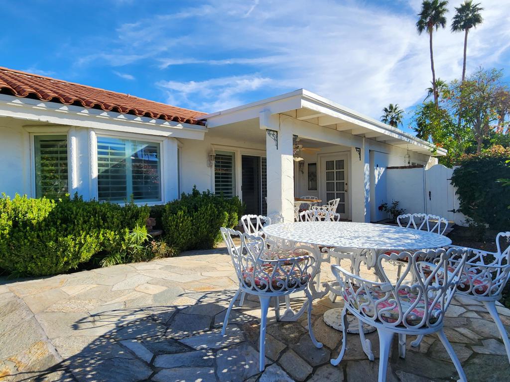 Residential for sale at 48825 Ave Anselmo, La Quinta CA featuring 3 beds and 4 baths