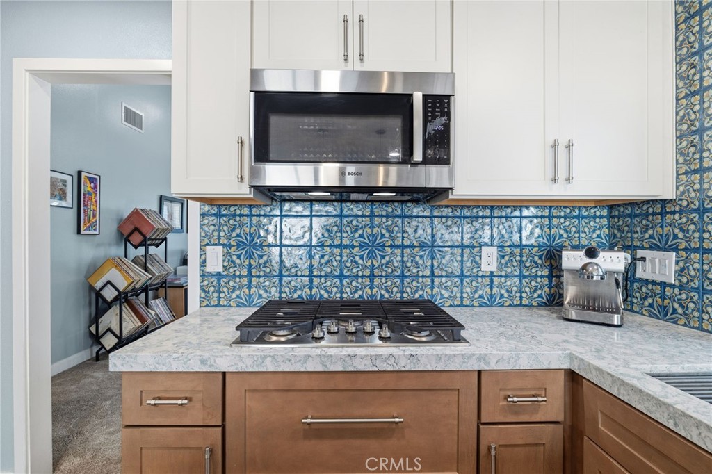 Residential for sale at 7 Spring Buck, Irvine CA featuring 2 beds and 2 baths