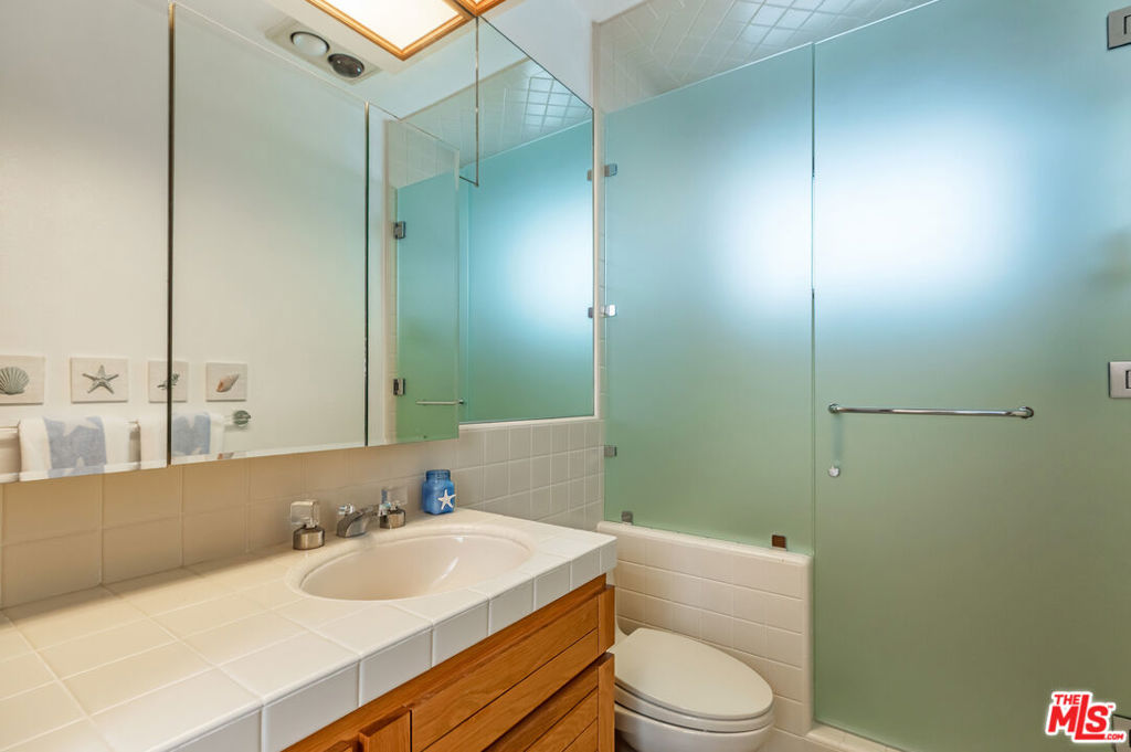 Residential for sale at 22664 PACIFIC COAST Highway 4, Malibu CA featuring 3 beds and 3 baths