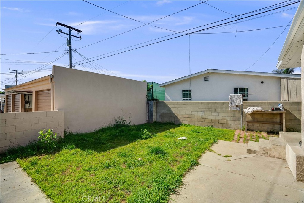 Residential Income for sale at 537 Bradshawe Avenue, Los Angeles CA