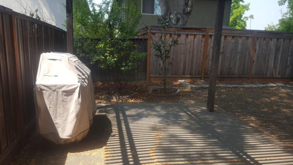 Residential Lease for rent at 5233 Country Forge Lane, San Jose, Santa Clara County CA featuring 3 beds and 3 baths