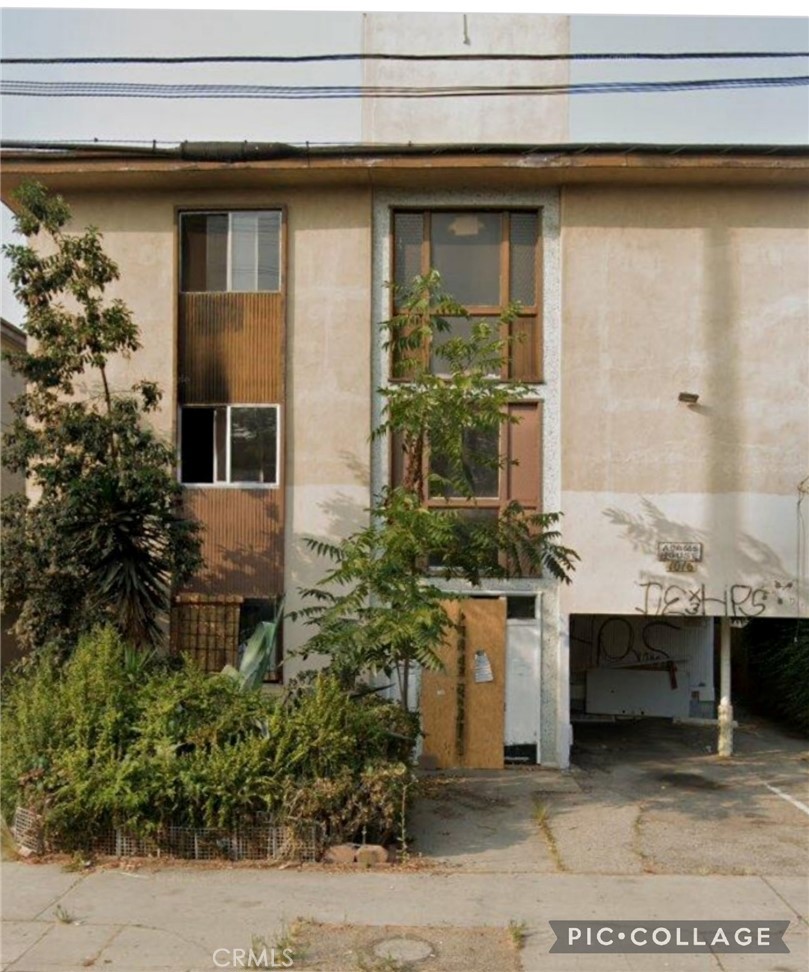 Residential Income for sale at 1016 W 24th, Los Angeles CA