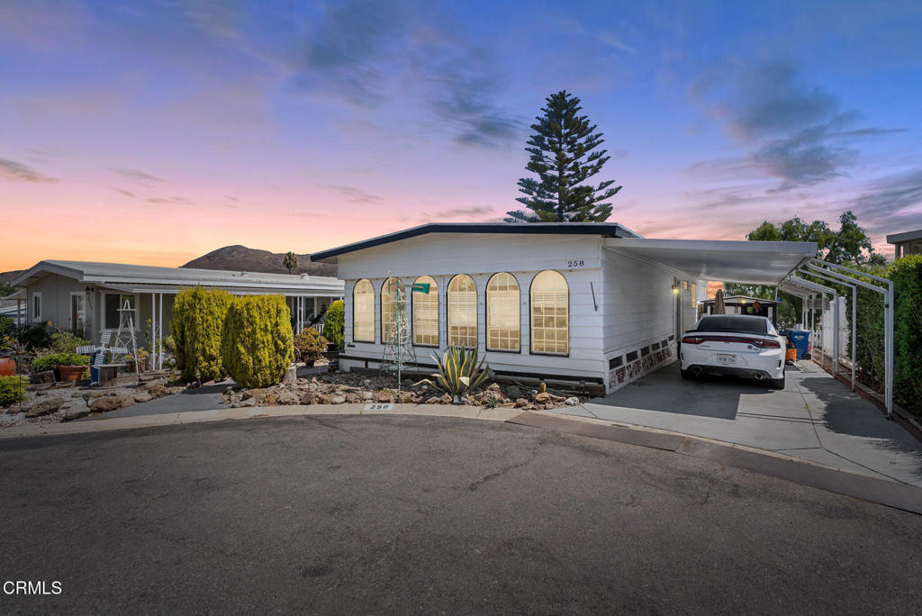 Manufactured In Park for sale at 258 El Gallardo 258, Newbury Park CA featuring 2 beds and 2 baths