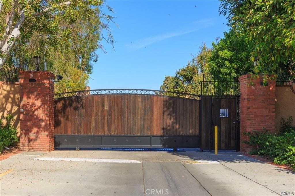 Residential for sale at 1101 W Macarthur 296, Santa Ana CA featuring 2 beds and 2 baths