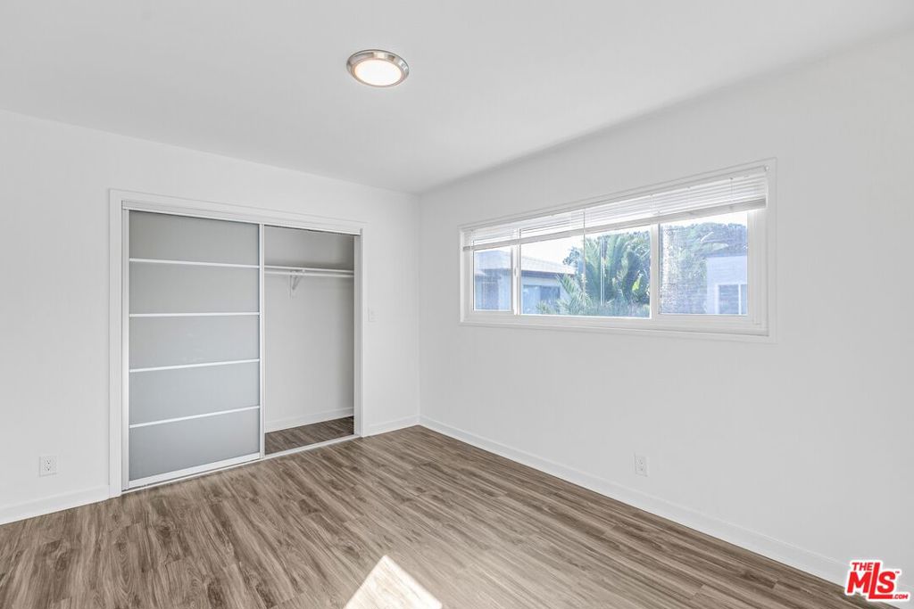 Residential Lease for rent at 1323 11th Street 10, Santa Monica CA featuring 1 bed and 1 bath