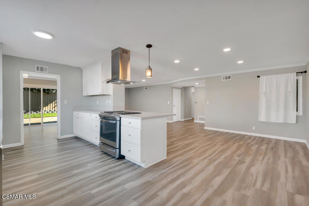 Residential for sale at 896 Moffatt Circle, Simi Valley CA featuring 5 beds and 3 baths