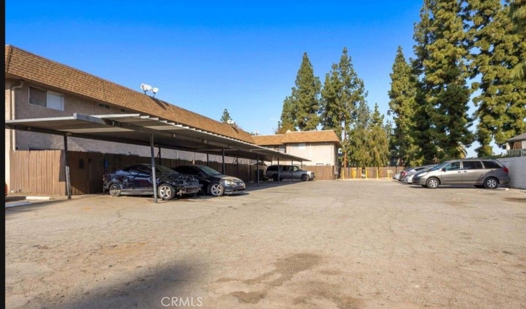 Residential for sale at 5101 Hunter, Bakersfield CA featuring 3 beds and 2 baths