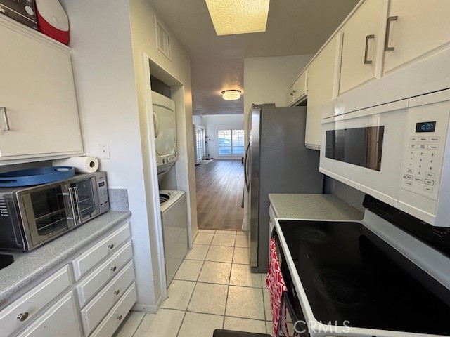 Residential for sale at 71942 Eleanora, Rancho Mirage CA featuring 2 beds and 2 baths