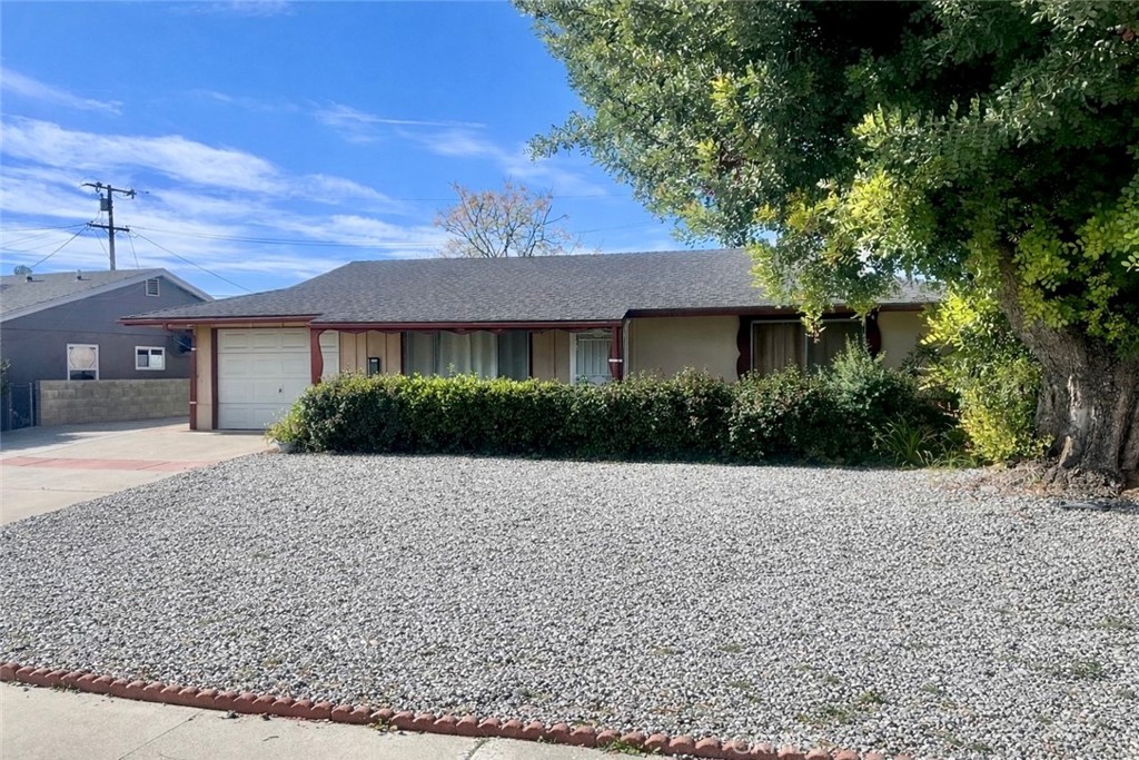 Residential for sale at 29055 Bradley, Menifee CA featuring 2 beds and 1 bath