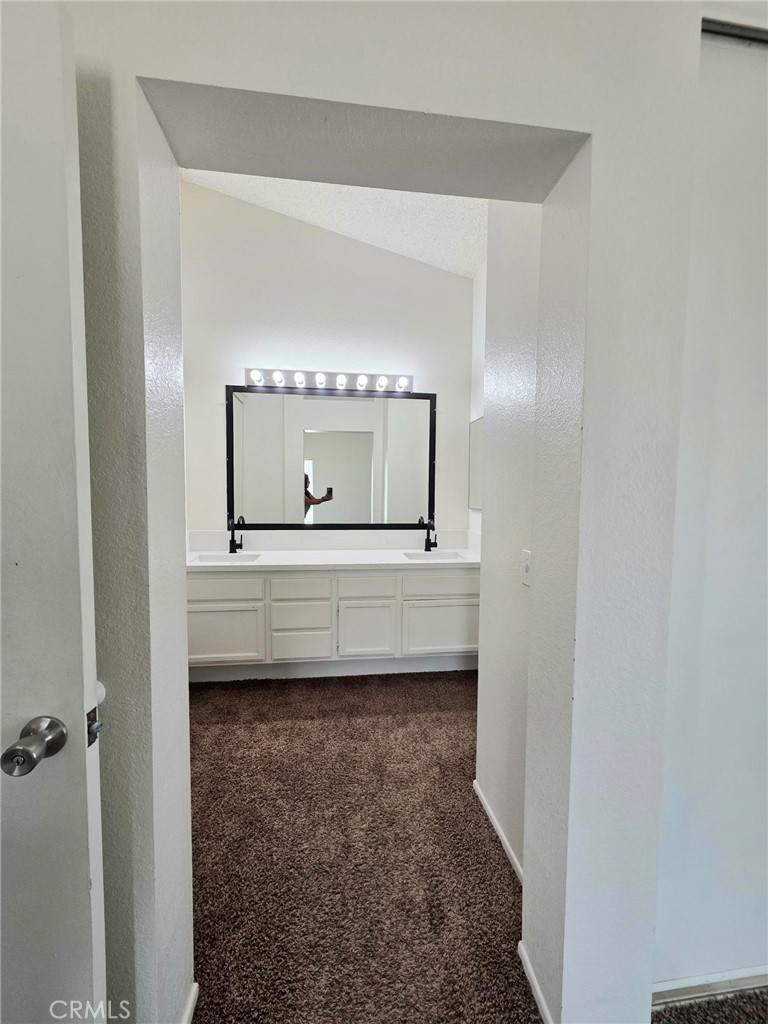 Residential Lease for rent at 13568 Live Oak Street, Hesperia CA featuring 3 beds and 2 baths