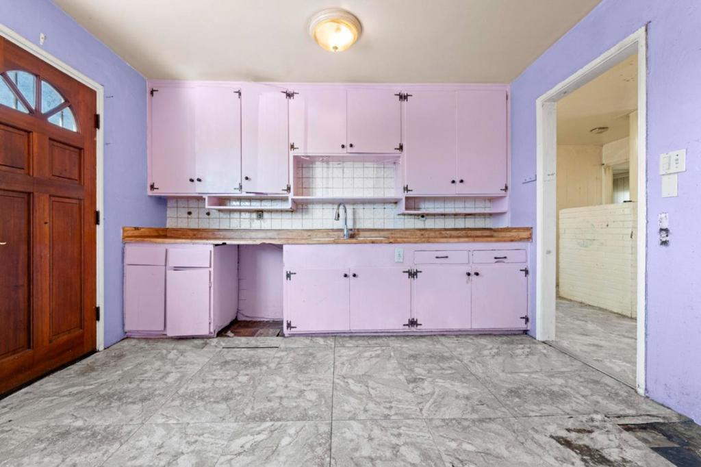 Residential for sale at 1376 Suffolk Drive, San Jose CA featuring 3 beds and 1 bath