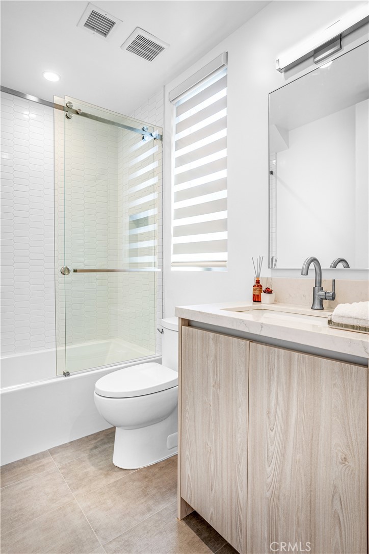 Residential for sale at 1567 Hi Point St, Los Angeles CA featuring 3 beds and 4 baths