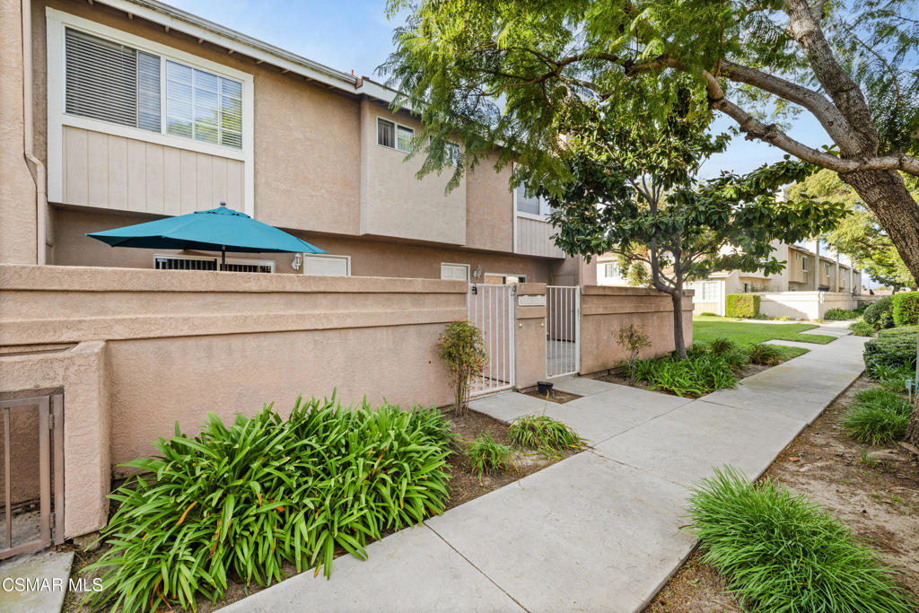 Residential for sale at 5204 Columbus Place, Oxnard CA featuring 3 beds and 2 baths