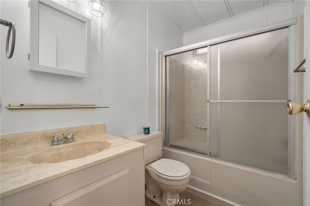 Manufactured In Park for sale at 1550 Rimpau Avenue 52, Corona CA featuring 2 beds and 2 baths