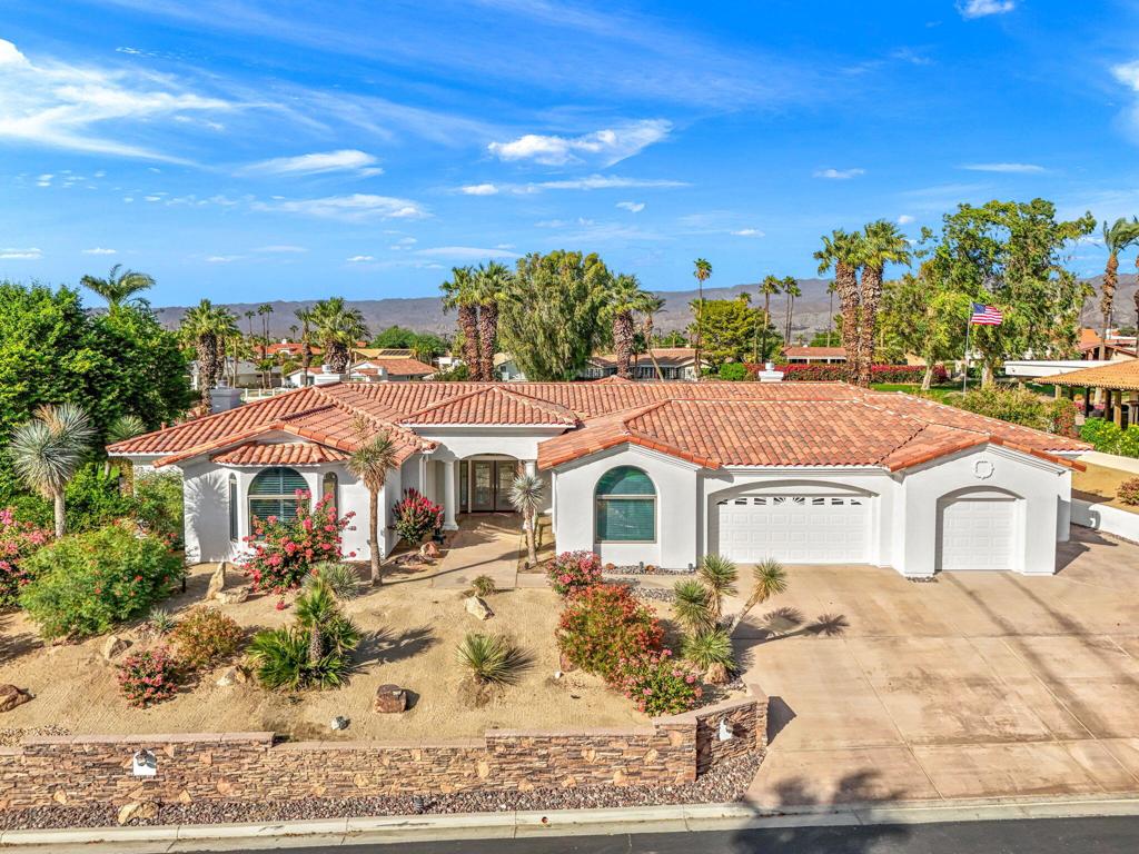 Residential for sale at 79570 St Margarets Bay, Bermuda Dunes CA featuring 4 beds and 4 baths