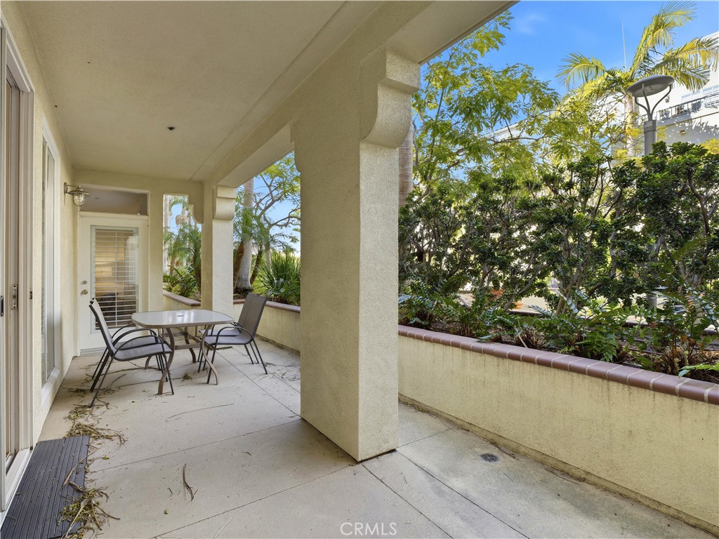 Residential for sale at 4234 Tradewinds Drive, Oxnard CA featuring 2 beds and 3 baths