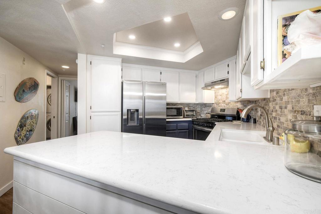 Residential Lease for rent at 600 N The Strand N 37, Oceanside CA featuring 1 bed and 1 bath