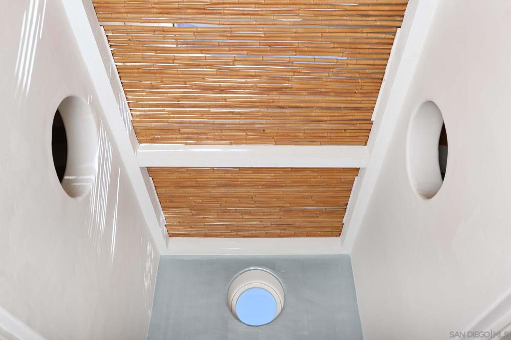 Active for sale at La Jolla, CA, La Jolla, CA CA and 5 baths