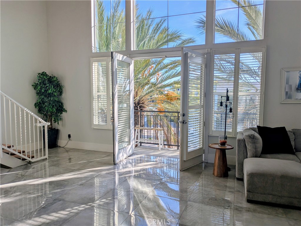 Residential Lease for rent at 1801 E Katella, Anaheim CA featuring 1 bed and 2 baths