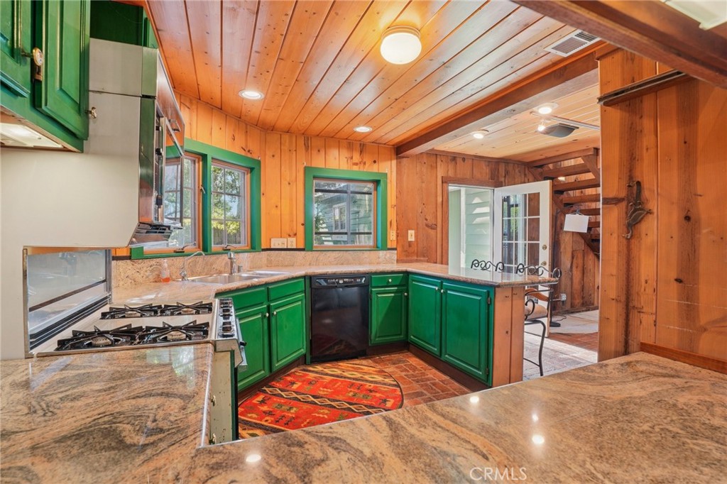 Residential for sale at 1652 Voorhees, Manhattan Beach CA featuring 4 beds and 2 baths