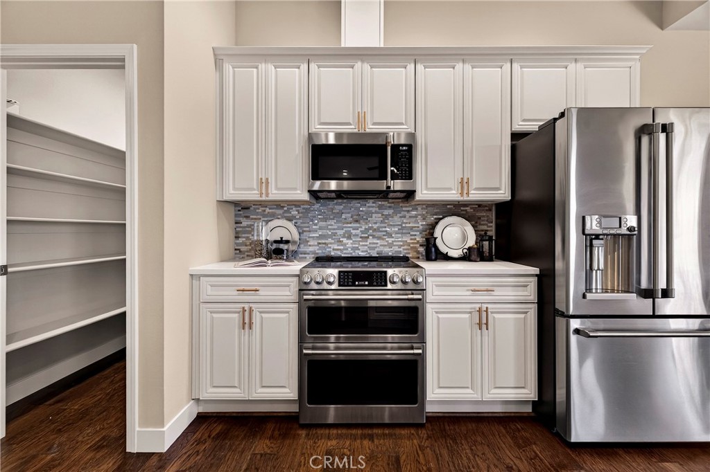 Residential for sale at 5700 Woodglen Drive, Paradise CA featuring 3 beds and 2 baths