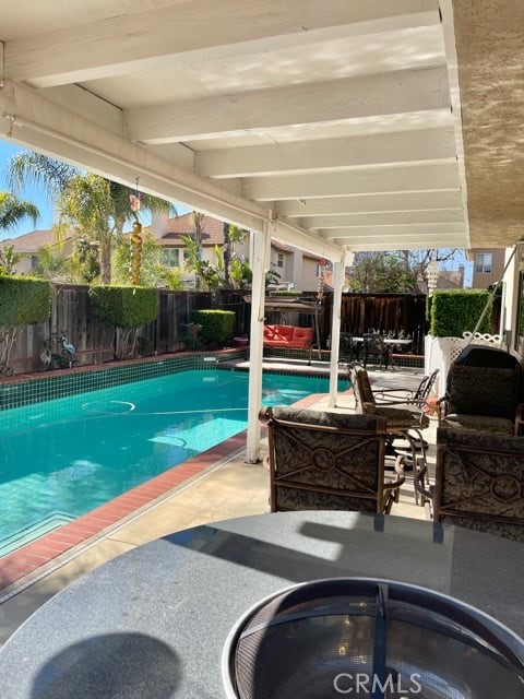 Residential Lease for rent at 25141 Vista Oriente, Murrieta CA featuring 5 beds and 3 baths