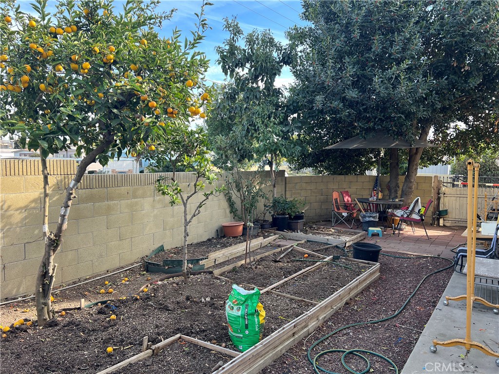 Manufactured In Park for sale at 1001 W Lambert Road 284, La Habra CA featuring 2 beds and 2 baths