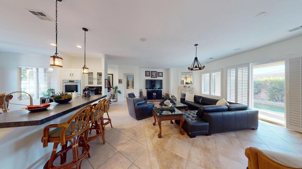 Residential for sale at 34 Calle La Reina, Rancho Mirage CA featuring 3 beds and 3 baths