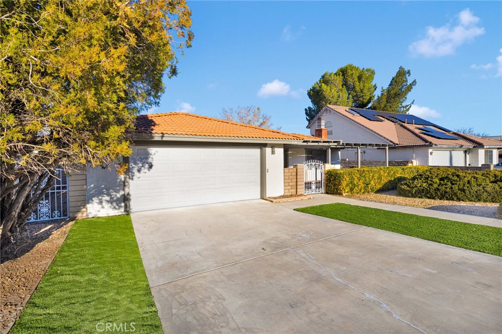 Residential for sale at 15776 Candlewood, Victorville CA featuring 3 beds and 2 baths