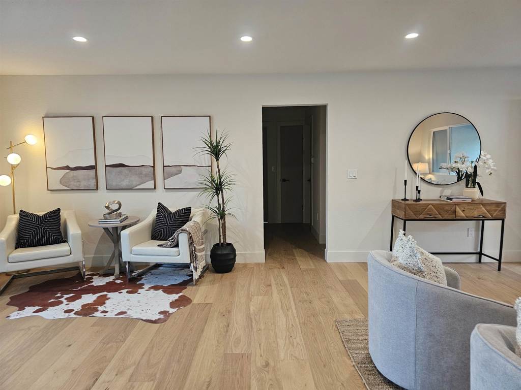 Residential for sale at 3161 Plymouth Rd, Lafayette CA featuring 3 beds and 3 baths