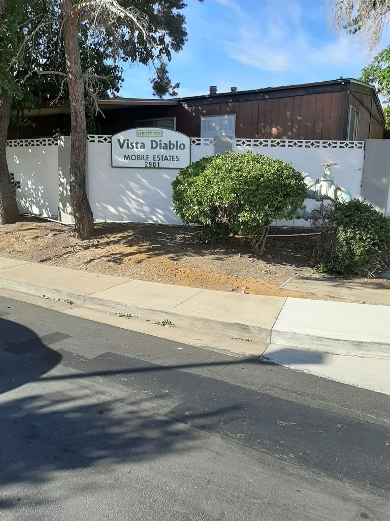 Manufactured In Park for sale at 98 Diana Way, Antioch CA featuring 2 beds and 2 baths