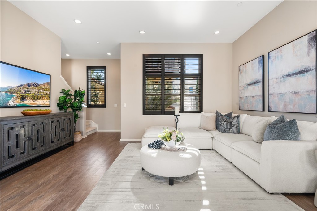 Residential for sale at 81 Strawberry Grv, Irvine CA featuring 3 beds and 4 baths