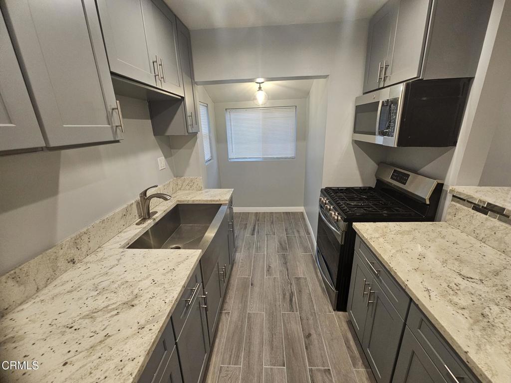 Residential Lease for rent at 530 N El Molino Avenue, Pasadena CA featuring 1 bed and 1 bath