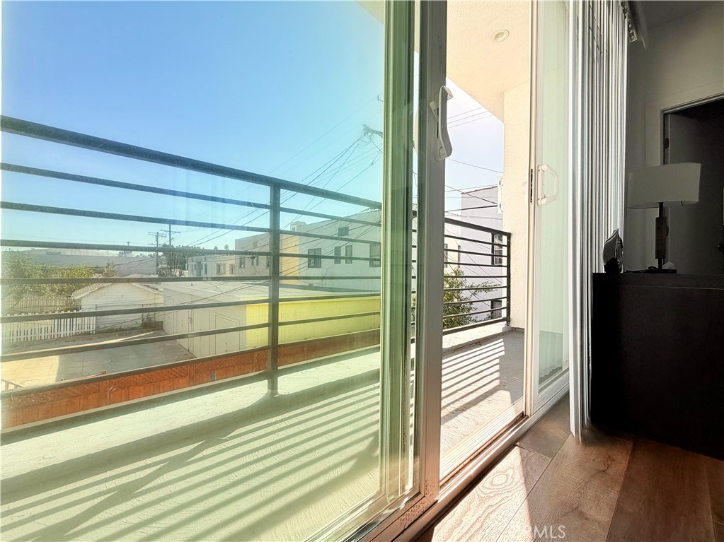 Residential for sale at 5336 Lemon Grove, Los Angeles CA featuring 6 beds and 5 baths