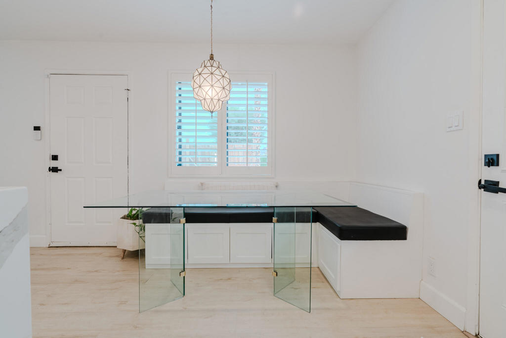 Residential for sale at 52801 Avenida Alvarado, La Quinta CA featuring 3 beds and 2 baths