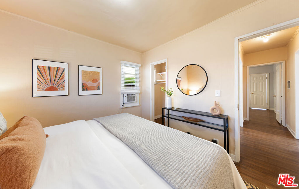 Residential for sale at 3652 Kelton Avenue, Los Angeles CA featuring 2 beds and 1 bath