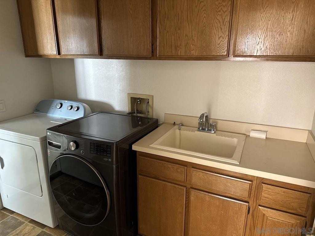 Residential Lease for rent at 12159 Caminito Corriente, San Diego CA featuring 4 beds and 3 baths