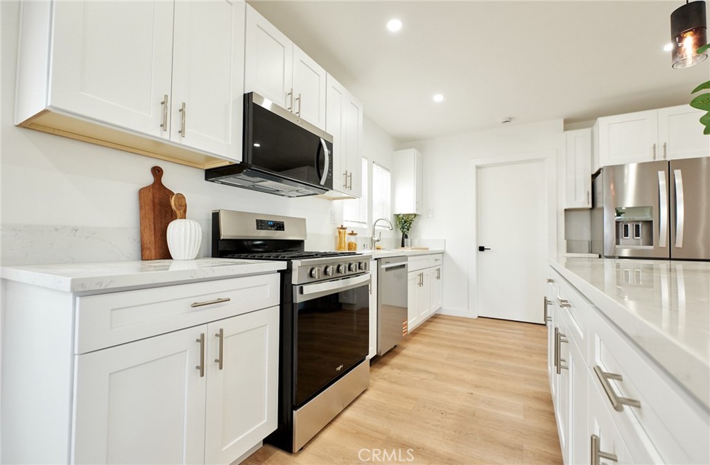 Residential for sale at 1960 W 67th, Los Angeles CA featuring 2 beds and 1 bath