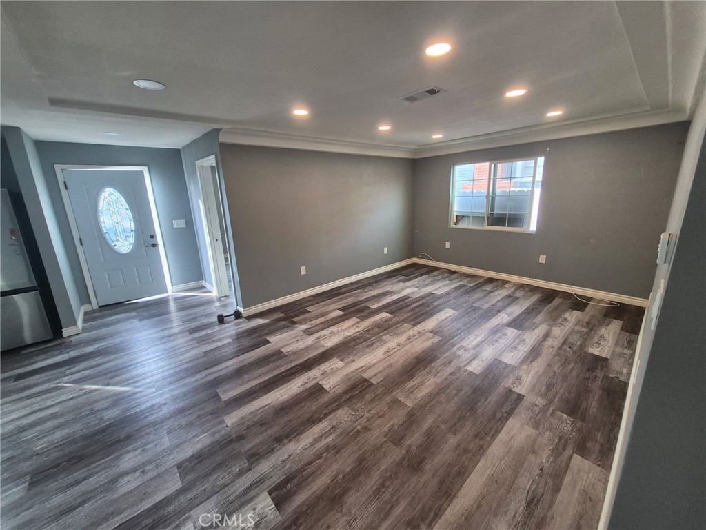 Residential Lease for rent at 2743 N E, San Bernardino CA featuring 2 beds and 1 bath