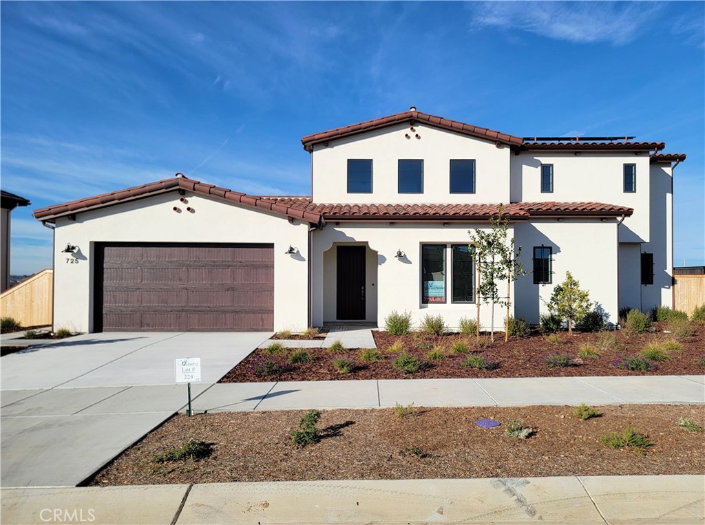 Residential for sale at 725 Manor Lane, Paso Robles CA featuring 4 beds and 3 baths