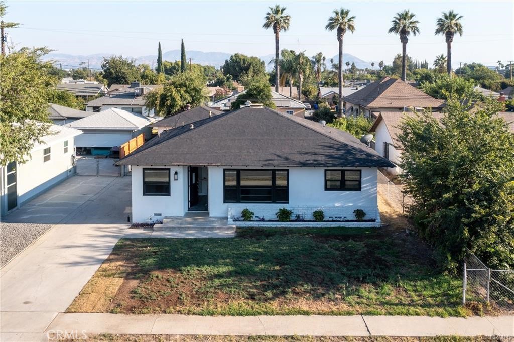 Residential for sale at 557 E Trenton, San Bernardino CA featuring 3 beds and 2 baths