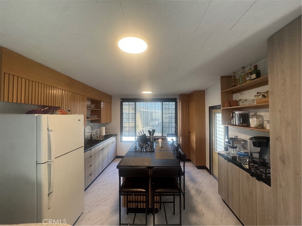 Manufactured In Park for sale at 47 Fir Via, Anaheim CA featuring 2 beds and 1 bath