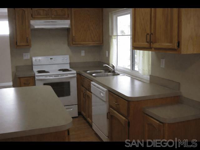 Residential Lease for rent at 220 Sandstone St, Chula Vista CA featuring 4 beds and 3 baths